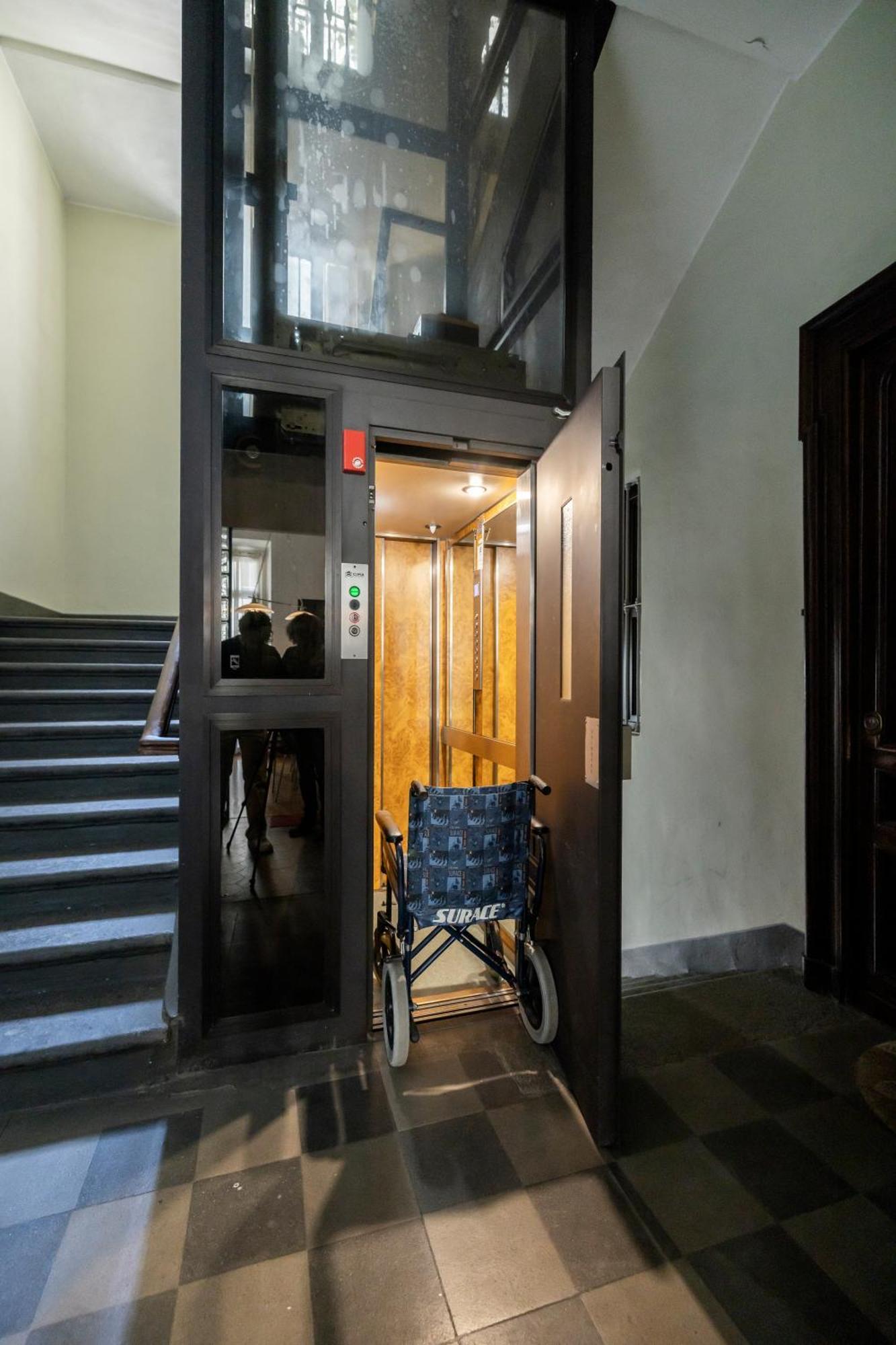 Nonpertutti Piazza Castello Accessibile Senior Famiglie Apartment Torino Exterior foto
