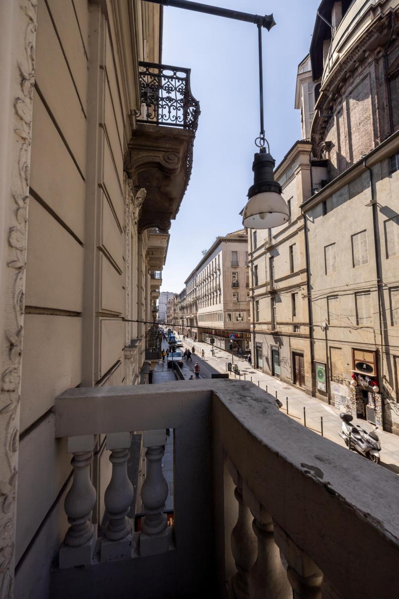 Nonpertutti Piazza Castello Accessibile Senior Famiglie Apartment Torino Exterior foto