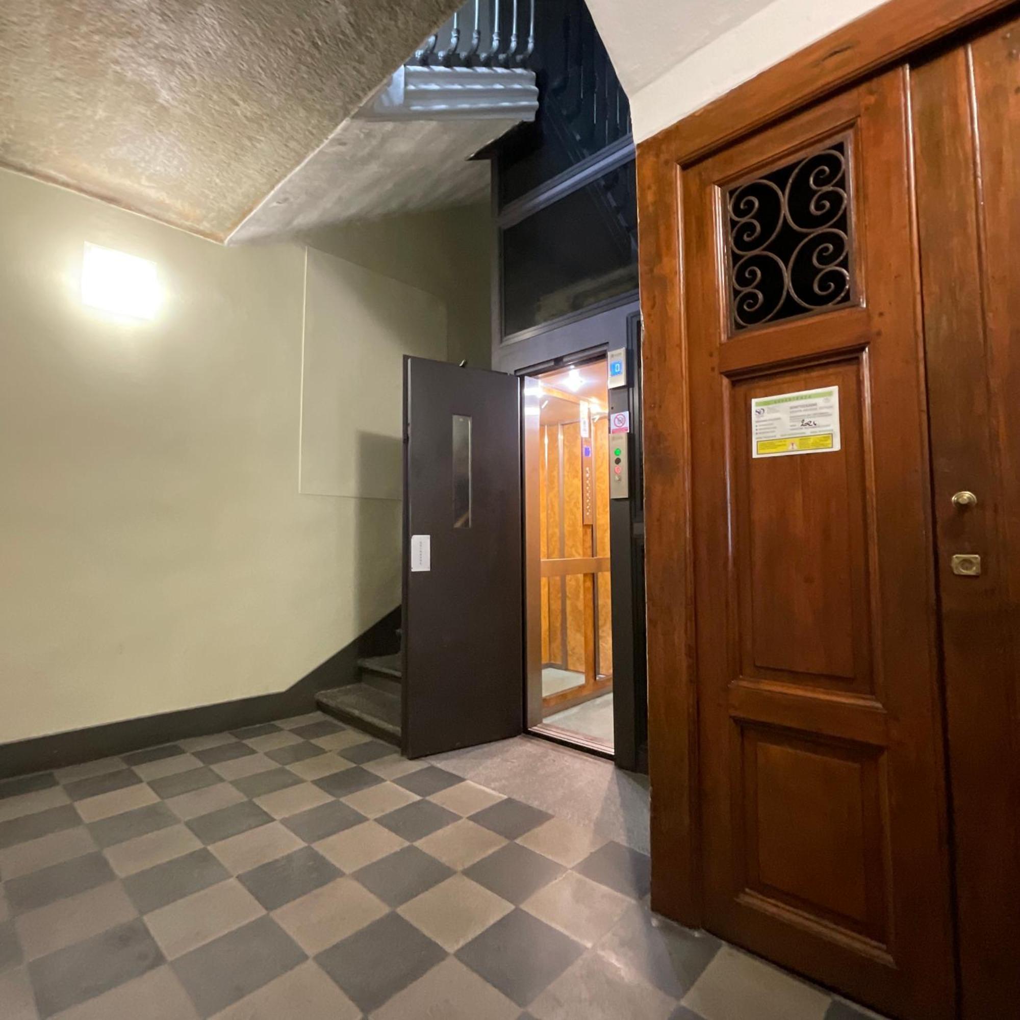 Nonpertutti Piazza Castello Accessibile Senior Famiglie Apartment Torino Exterior foto